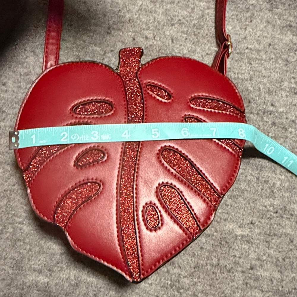 Red Leaf-Shaped Clutch